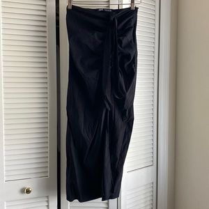 Black long skirt